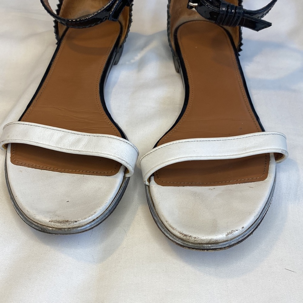 Givenchy 2 Tone Leather Flat Ankle Wrap Sandals Size 9 - Picture 3 of 10